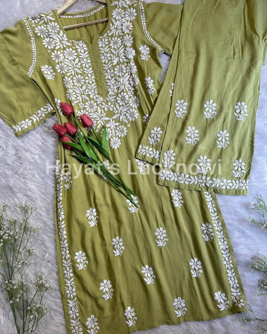 Mehndi Regular Kurta Set For Women