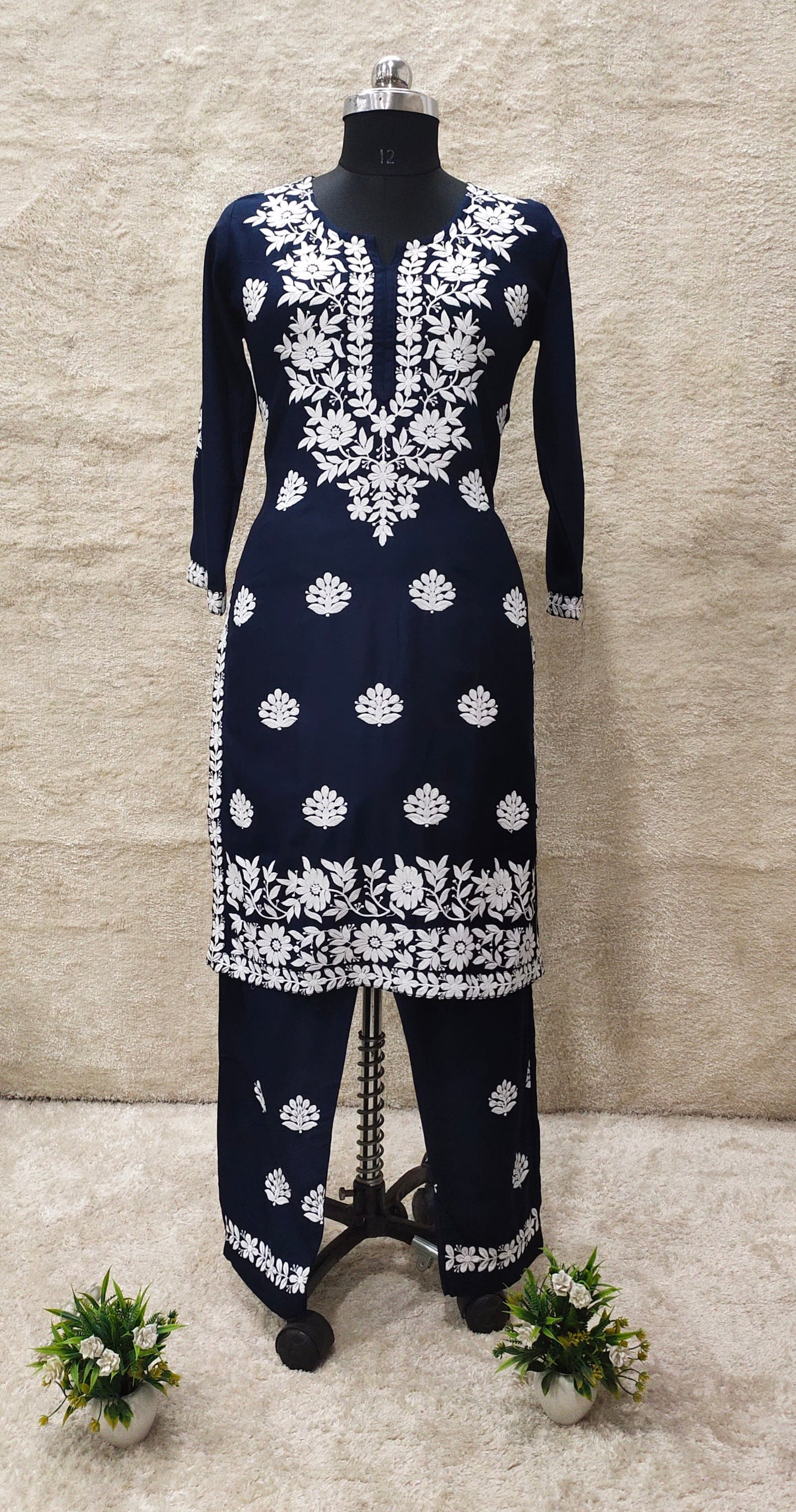 BLUE Women Embroidery Chikankari Kurti Plazzo set