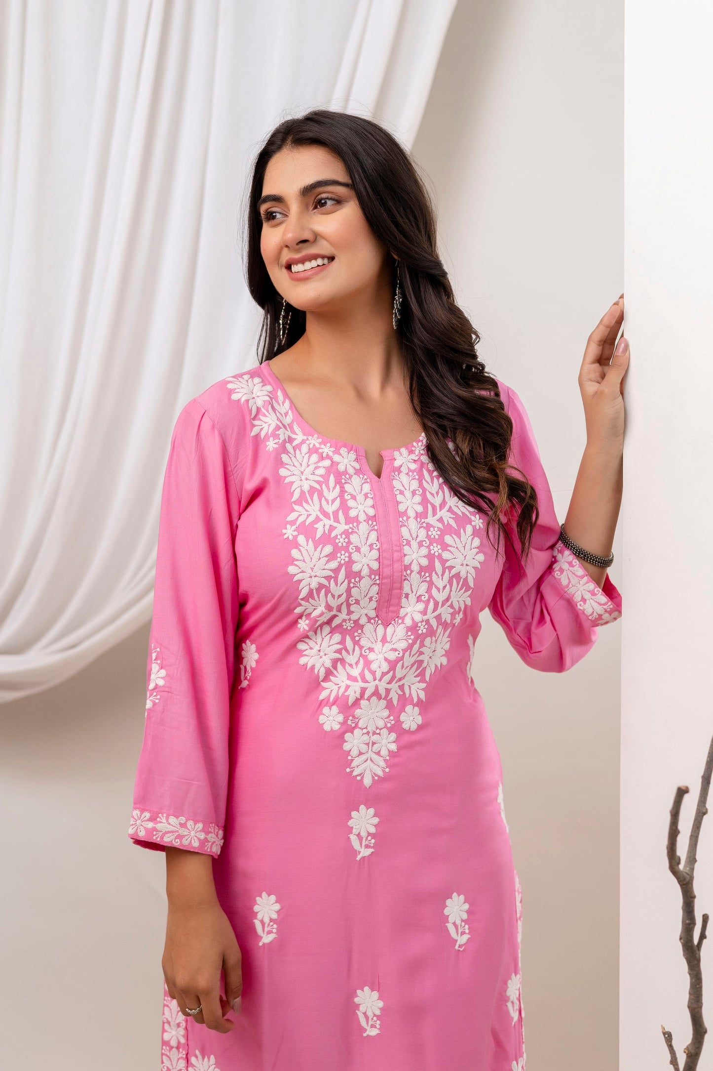 PINK Beautiful Embroidered Chikankari Kurta Set