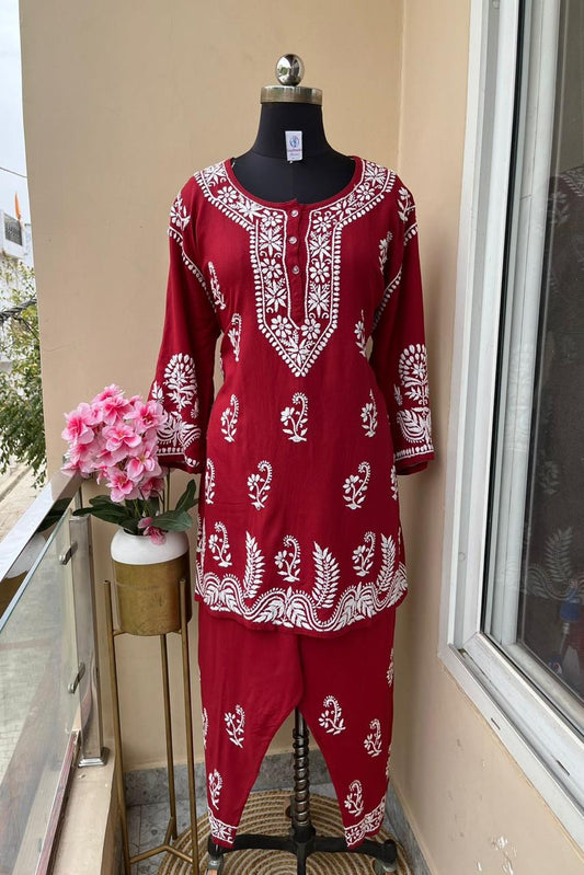 MAROON Women Embroidered Straight Kurta & Plazzo