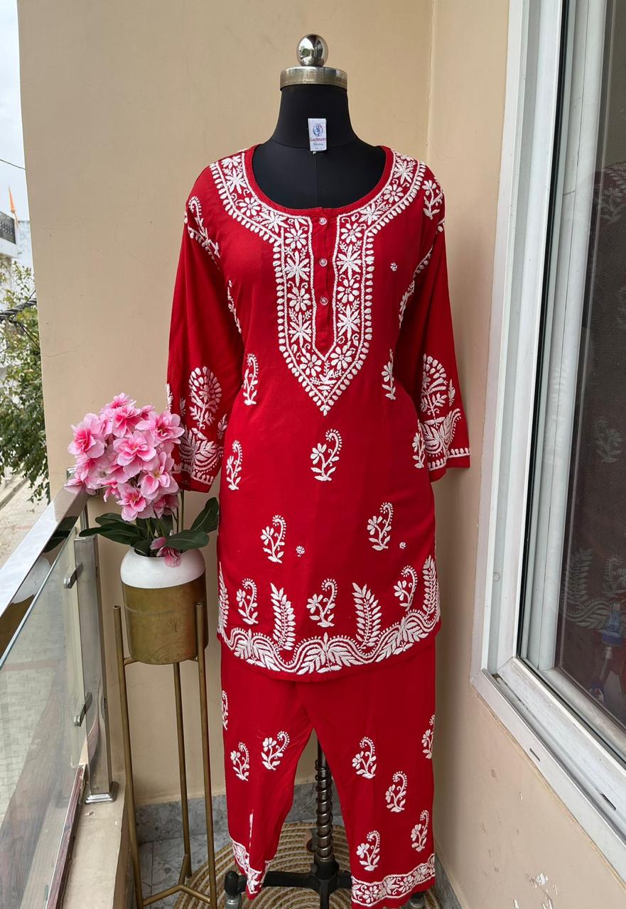 RED Women Embroidered Straight Kurta & Plazzo