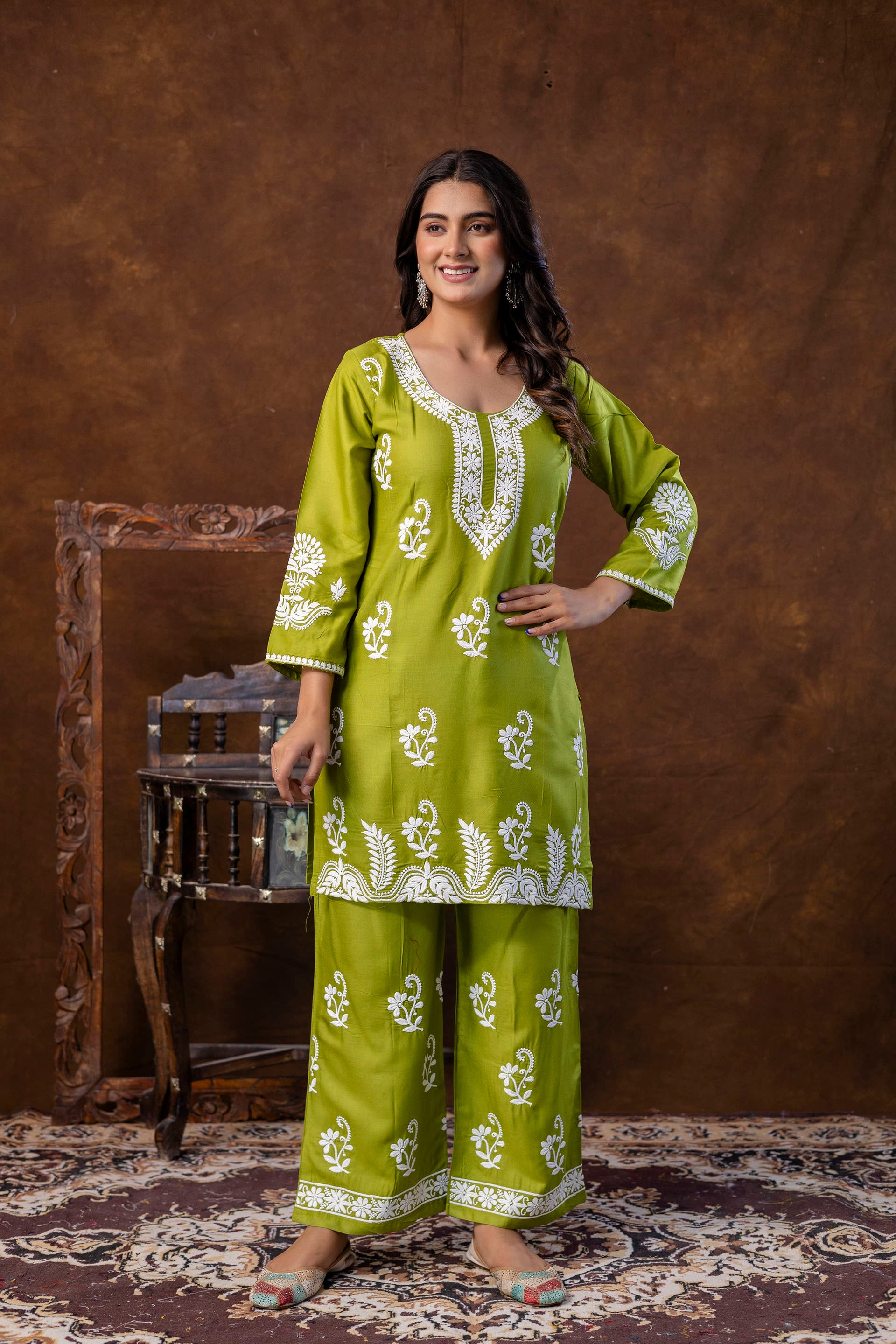 MEHNDI Women Rayon Ethnic Top Plazzo Set