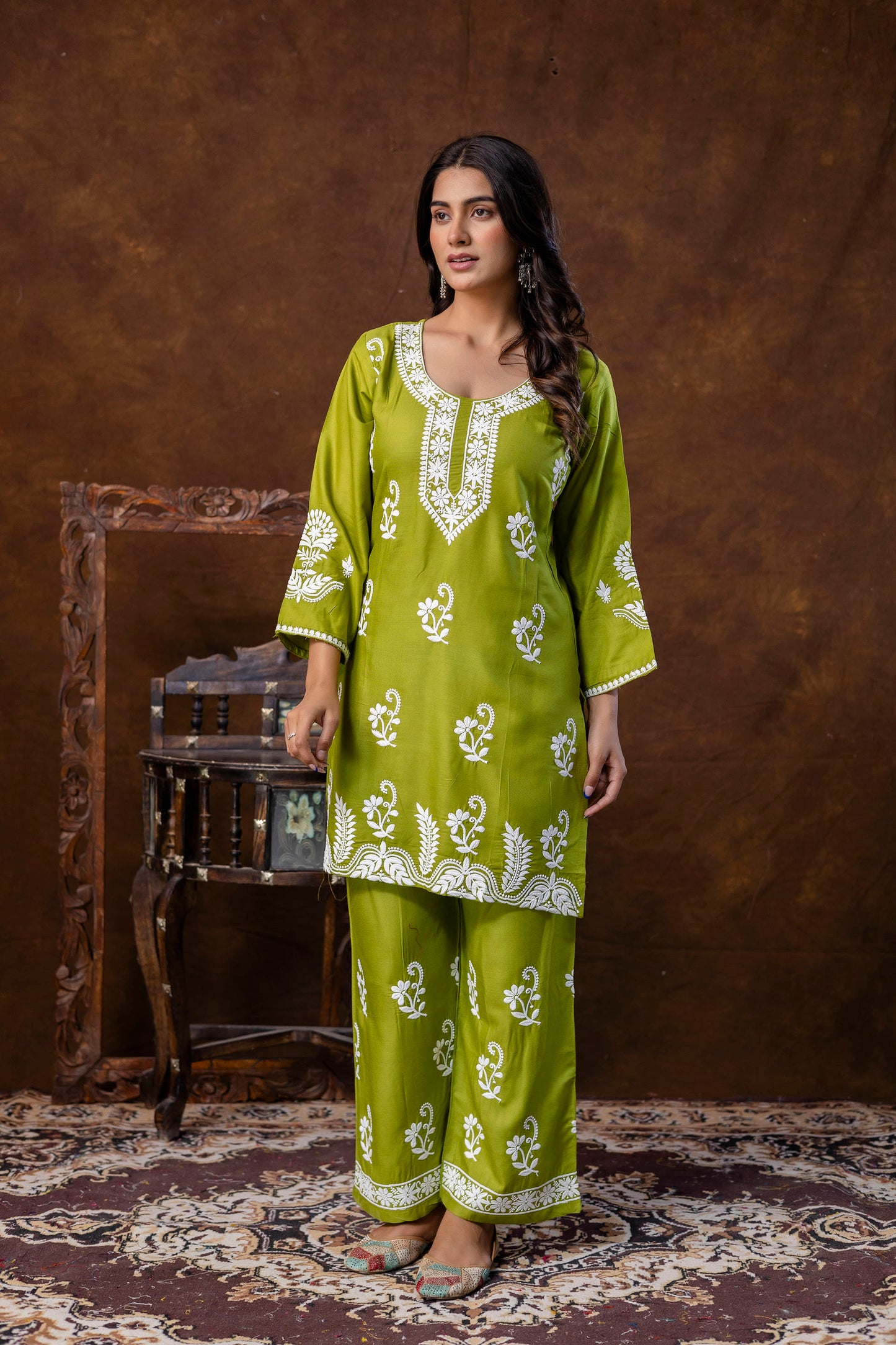 MEHNDI Women Rayon Ethnic Top Plazzo Set