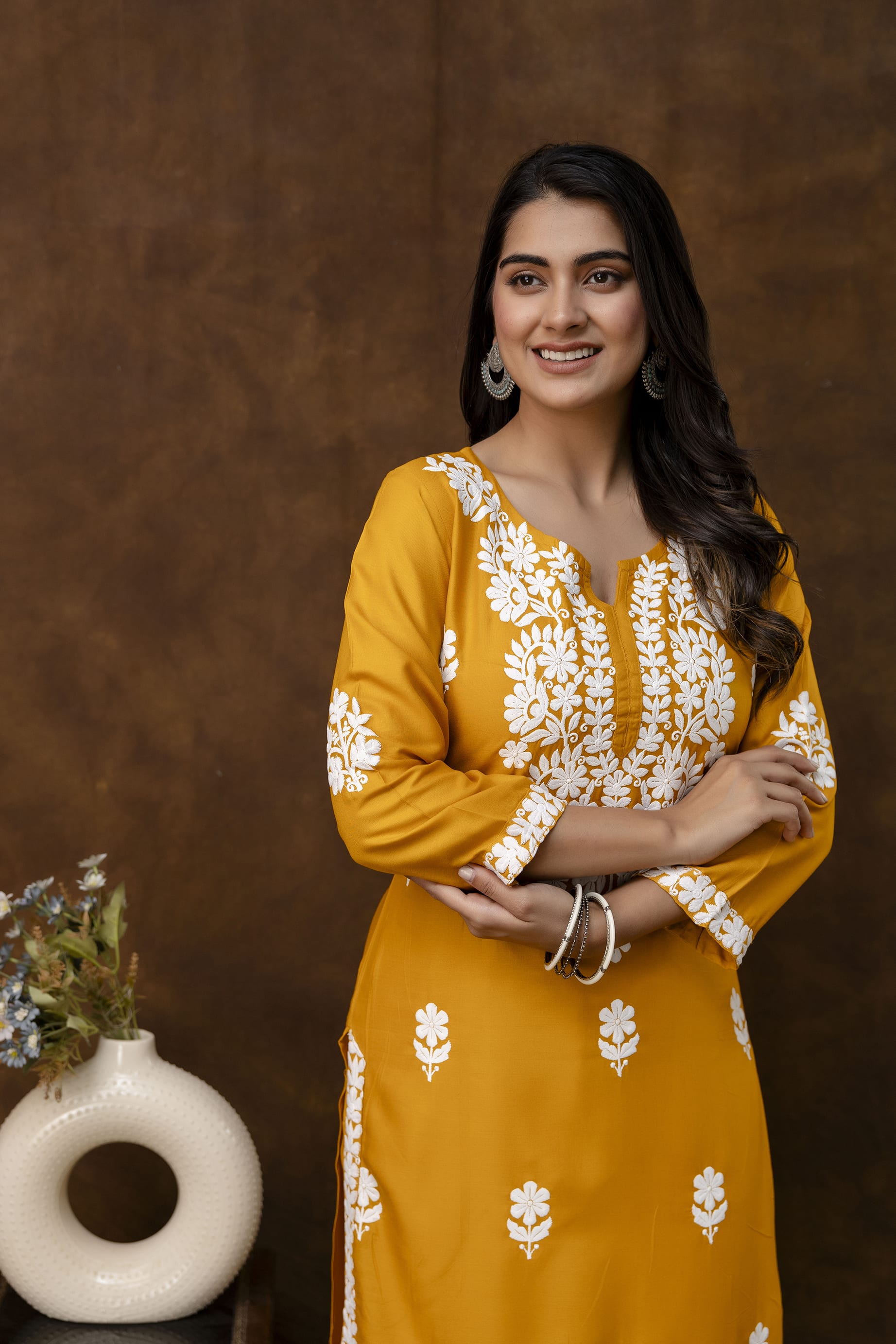 MUSTER  Women Rayon Embroidered Kurta Set