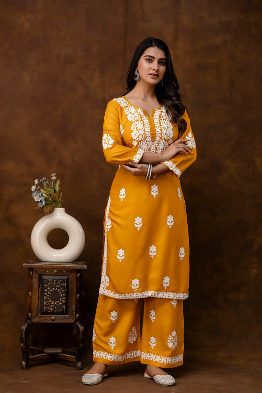 MUSTER  Women Rayon Embroidered Kurta Set