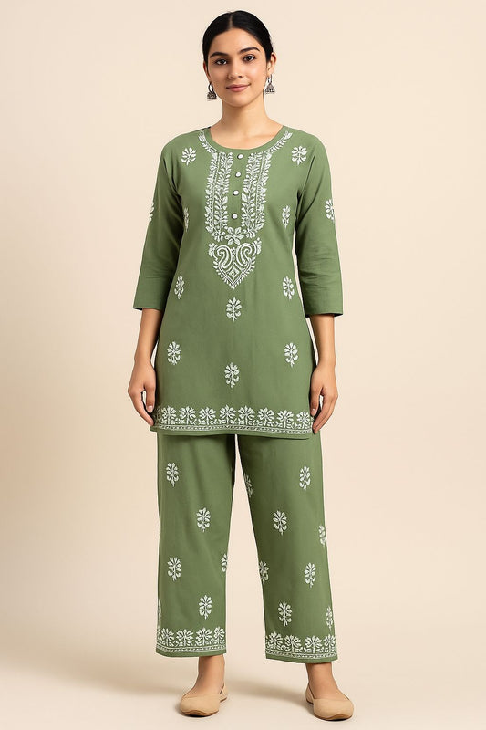 PISTA Premium Reyon Fabric cord-Sets With Beautifully Chikankari Embroidery Work