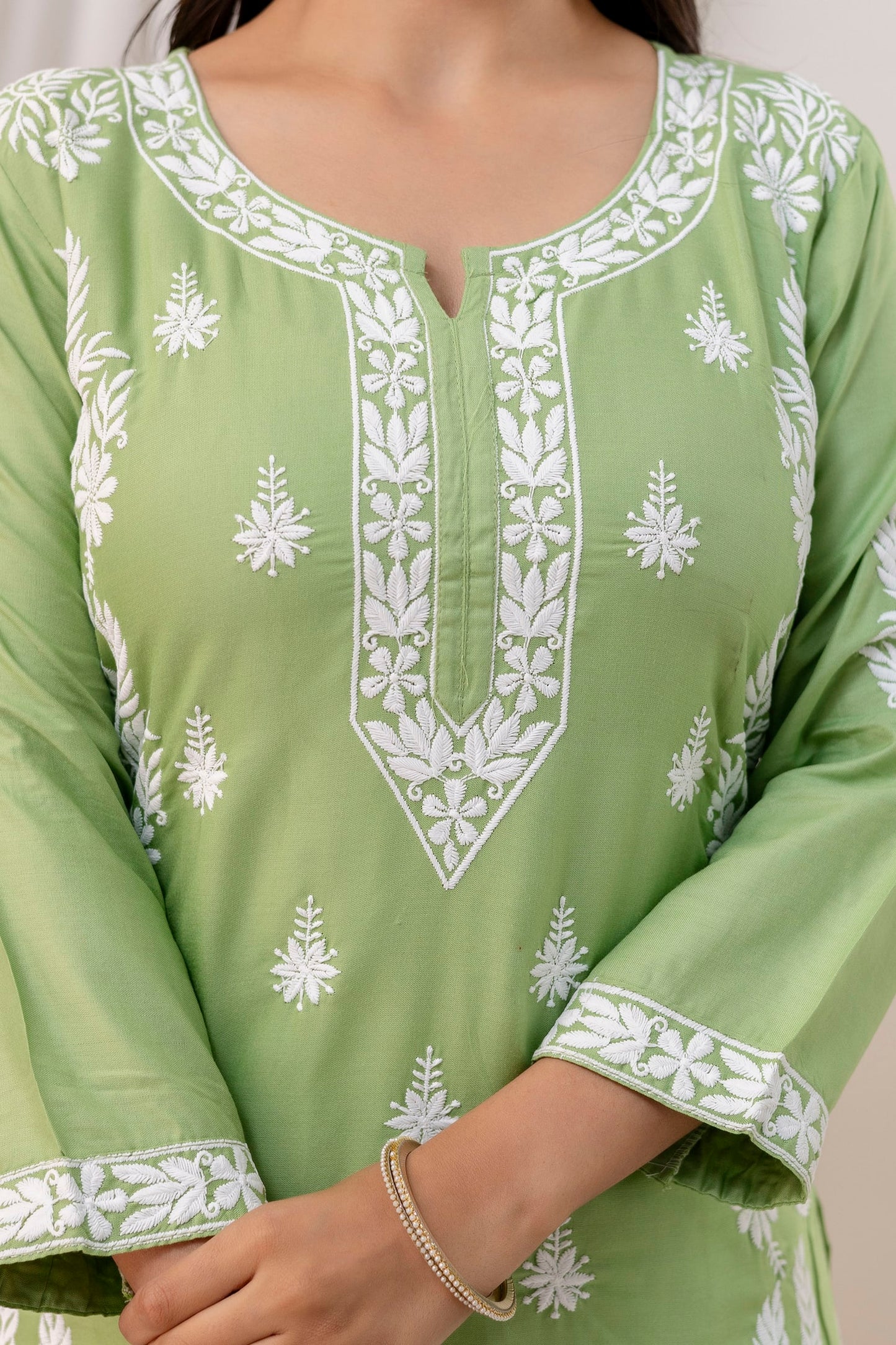 PISTA Women Embroidered Chikankari Modal Kurta Set