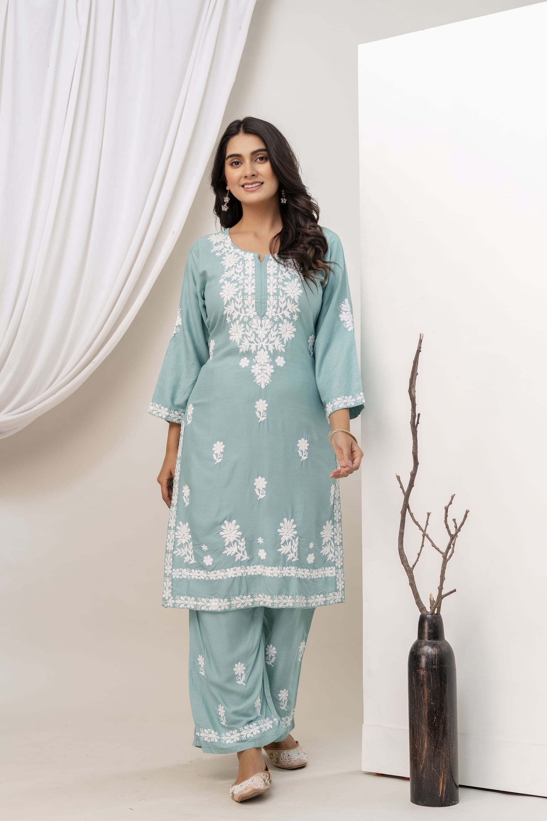 RAMA GREEN Beautiful Embroidered Chikankari Kurta Set