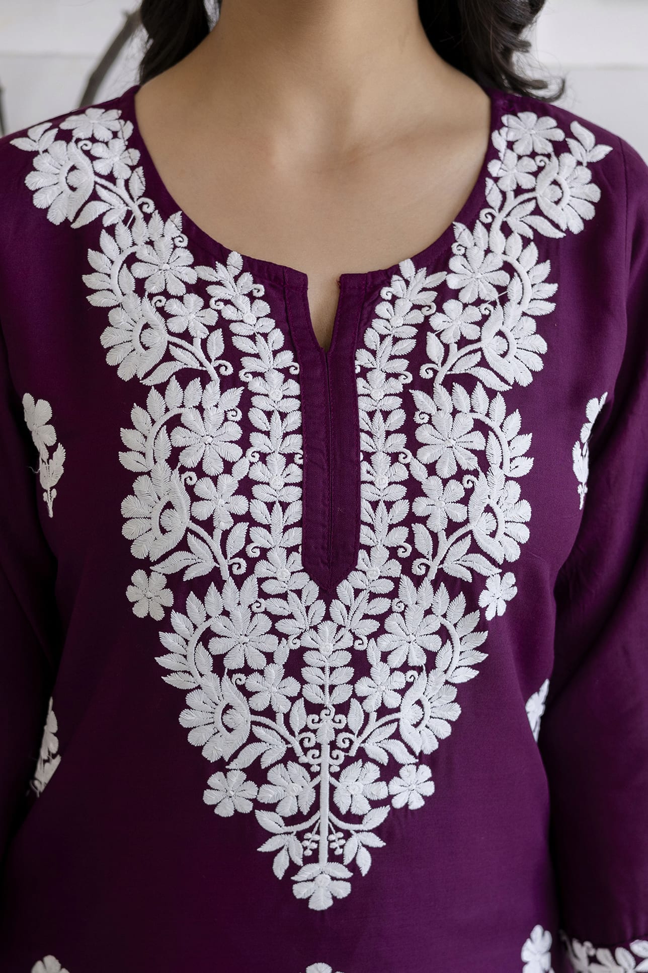 WINE  Women Rayon Embroidered Kurta Set